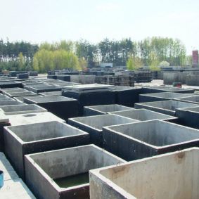 Výroba a skladování betonových septiků